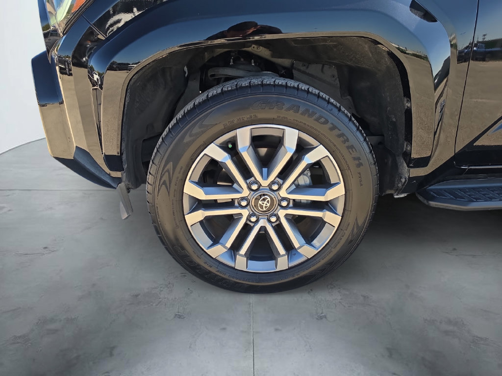 Used 2025 Toyota 4Runner Limited w/ Tow Technology Package AWD/4WD image 15