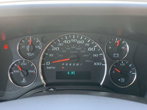 New 2026 Chevrolet Express 2500 RWD image 8