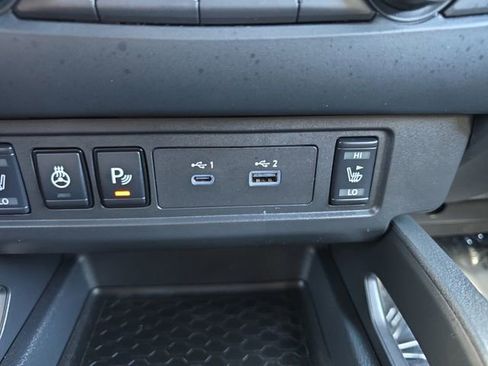 Certified 2026 Nissan Frontier SV w/ SV Convenience Package AWD/4WD image 6