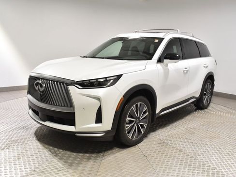 Certified 2026 INFINITI QX60 Luxe w/ Family Package AWD/4WD image 12