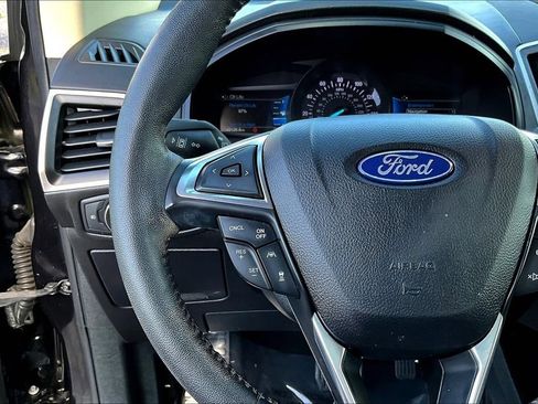 Used 2022 Ford Edge SEL w/ Convenience Package AWD/4WD image 13