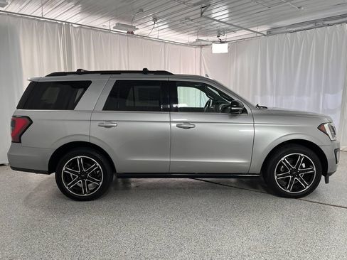 Used 2020 Ford Expedition Limited w/ Equipment Group 303A AWD/4WD image 13