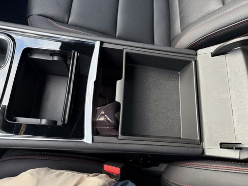 New 2026 Chevrolet Traverse RS w/ LPO, Floor Liner Package image 36