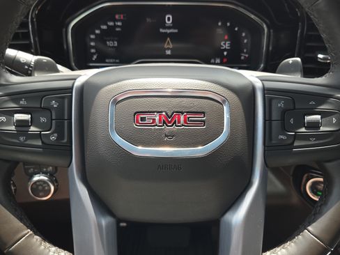 Used 2024 GMC Sierra 1500 SLT w/ SLT Premium Plus Package AWD/4WD image 30