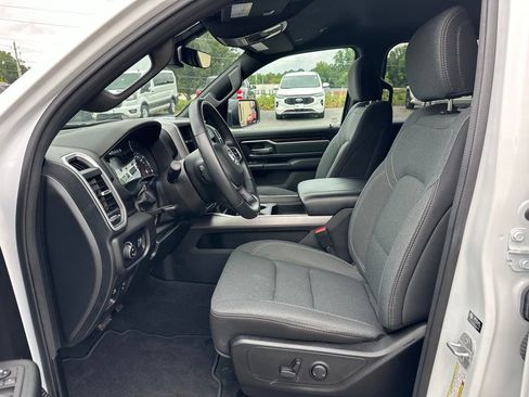 Used 2023 RAM 1500 Big Horn AWD/4WD image 13
