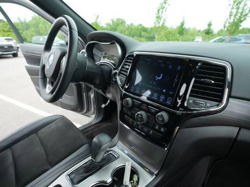 Used 2019 Jeep Grand Cherokee Altitude RWD image 33