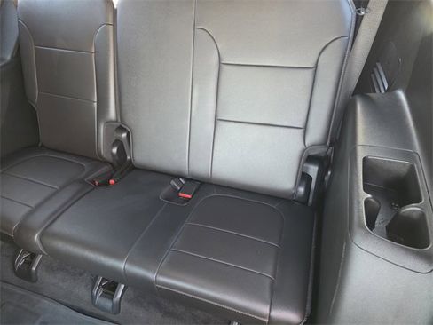Used 2023 Chevrolet Traverse Premier w/ Redline Edition image 22