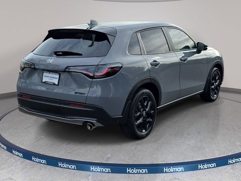 Used 2023 Honda HR-V Sport image 6