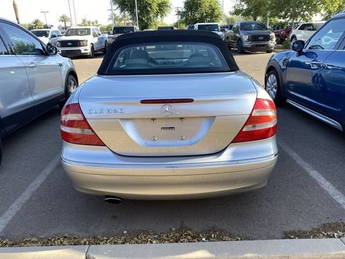 Used 2005 Mercedes-Benz CLK 320 Cabriolet image 3