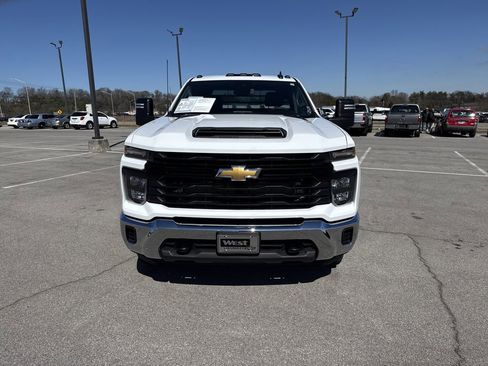 Used 2025 Chevrolet Silverado 3500 W/T w/ WT Convenience Package image 8