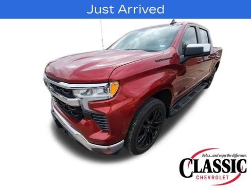 Used 2024 Chevrolet Silverado 1500 LT w/ Convenience Package II image 5