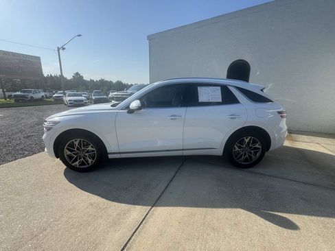 Used 2024 Genesis GV70 2.5T AWD/4WD image 2