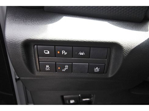 Used 2025 Nissan Kicks Play S FWD image 17