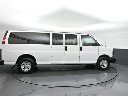 Used 2014 Chevrolet Express 3500 LS RWD image 8