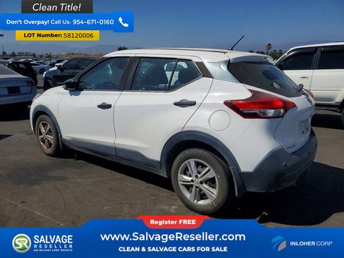 Used 2020 Nissan Kicks S FWD image 3