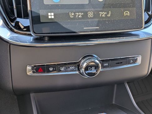 New 2026 Volvo XC90 B6 Plus w/ Protection Package Premier image 27