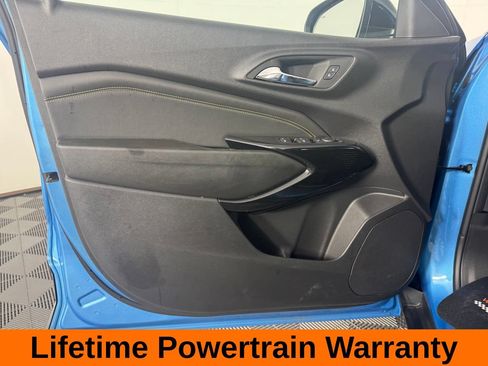 Used 2025 Chevrolet Trax ACTIV w/ Sunroof Package FWD image 11