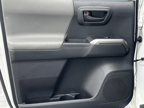 Used 2023 Toyota Tacoma SR5 w/ Technology Package image 19