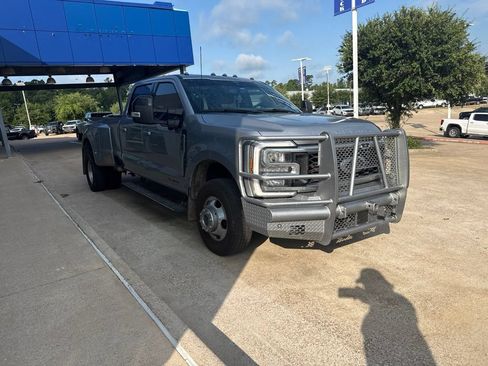 Used 2024 Ford F350 Lariat w/ Lariat Ultimate Package AWD/4WD image 2