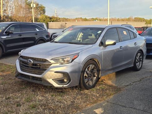 Used 2023 Subaru Legacy Limited image 2