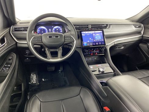 Used 2024 Jeep Grand Cherokee L Limited w/ Luxury Tech Group II AWD/4WD image 20