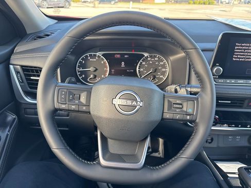 New 2026 Nissan Rogue SV w/ Cold Weather Package AWD/4WD image 19