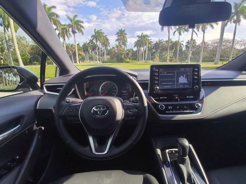 Used 2020 Toyota Corolla SE FWD image 6