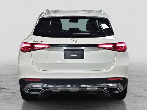 Certified 2025 Mercedes-Benz GLC 300 image 7