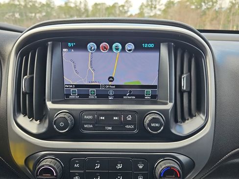 Used 2017 GMC Canyon SLT w/ Driver Alert Package image 26