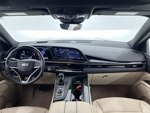 Used 2024 Cadillac Escalade Premium Luxury w/ Performance Package image 21