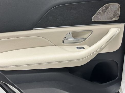 Certified 2021 Mercedes-Benz GLE 350 4MATIC w/ Premium Package image 25