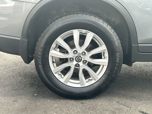 Used 2019 Nissan Rogue S w/ Special Edition Package image 27