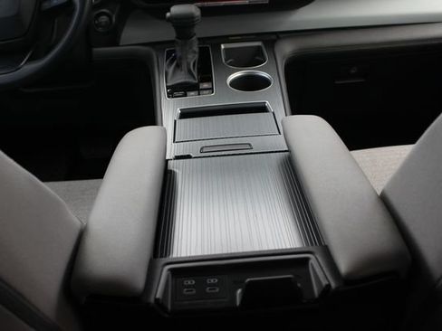 Certified 2026 Toyota Sienna LE FWD image 37