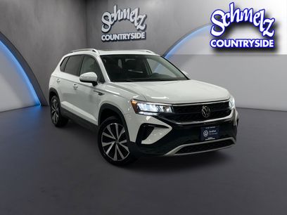 Certified 2023 Volkswagen Taos SE w/ Panoramic Sunroof Package