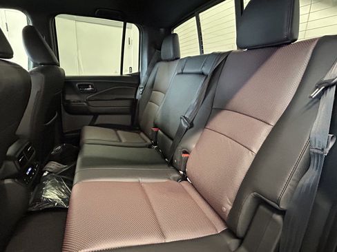 New 2026 Honda Ridgeline Black Edition image 13