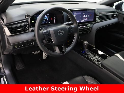 Used 2026 Toyota Camry SE w/ Multimedia Upgrade Package image 13