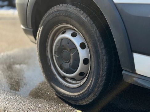 Used 2016 Ford Transit 250 148 Medium Roof image 9