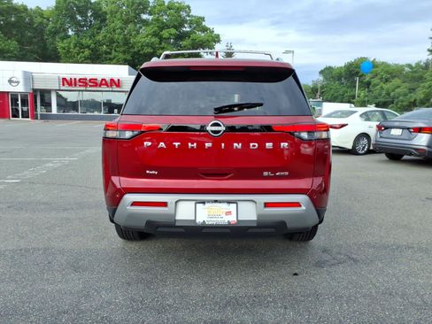 Certified 2024 Nissan Pathfinder SL AWD/4WD image 6