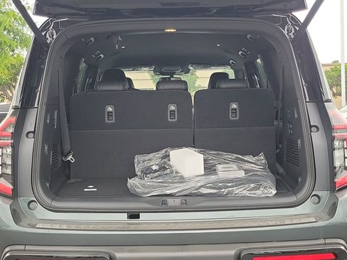 New 2026 Nissan Armada PRO-4X w/ Captain's Chari Seat Package AWD/4WD image 18