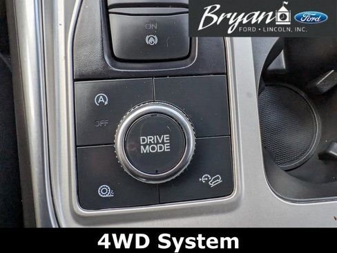 Used 2023 Ford Explorer XLT w/ Equipment Group 202A image 31