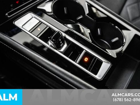 Used 2024 Volkswagen Atlas Cross Sport SE image 40