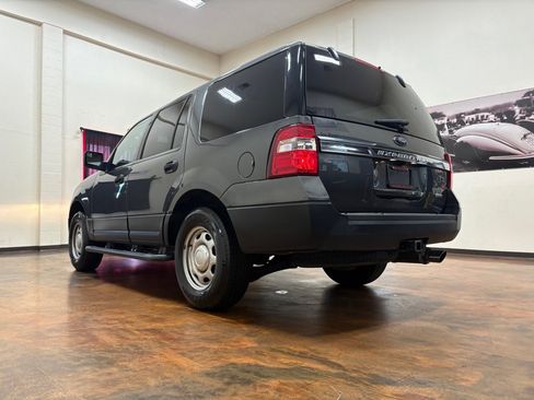 Used 2016 Ford Expedition XL RWD image 12