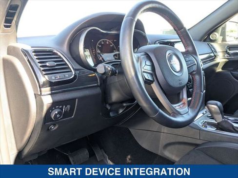 Used 2019 Jeep Grand Cherokee Trailhawk image 12