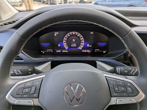 Certified 2023 Volkswagen Taos SE image 37