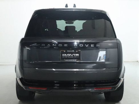 Used 2025 Land Rover Range Rover SE AWD/4WD image 7