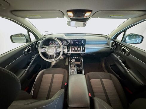 Certified 2023 Kia Sorento LX AWD/4WD image 30