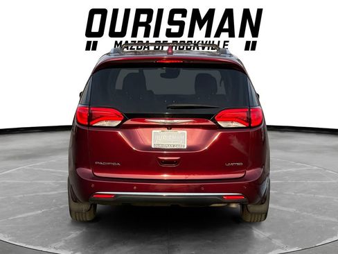 Used 2018 Chrysler Pacifica Limited w/ Advanced Safetytec Group image 5