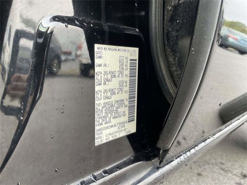 Used 2022 Nissan Frontier SV w/ Technology Package image 32