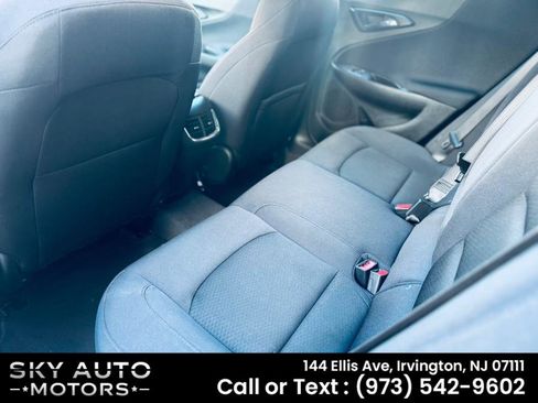 Used 2024 Chevrolet Malibu LT image 9