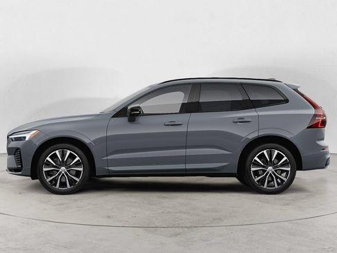 Used 2024 Volvo XC60 B5 Plus w/ Protection Package Premier AWD/4WD image 3